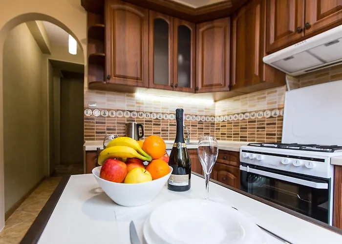 біля оперного центр краща локація 2 кімнати *