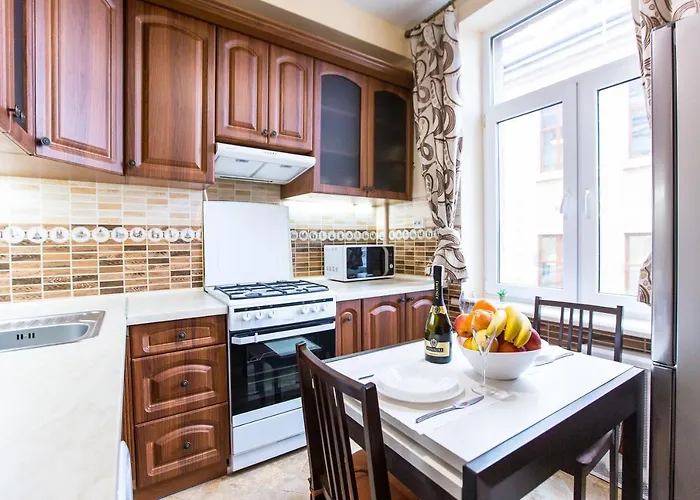 біля оперного центр краща локація 2 кімнати Lägenhet *