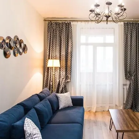 біля оперного центр краща локація 2 кімнати Apartment Lviv