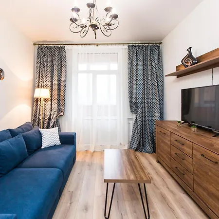 біля оперного центр краща локація 2 кімнати Apartment *