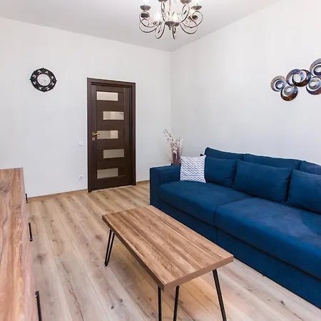 Apartment біля оперного центр краща локація 2 кімнати