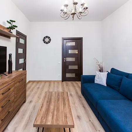 біля оперного центр краща локація 2 кімнати Lviv