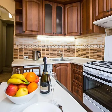 Apartman біля оперного центр краща локація 2 кімнати *