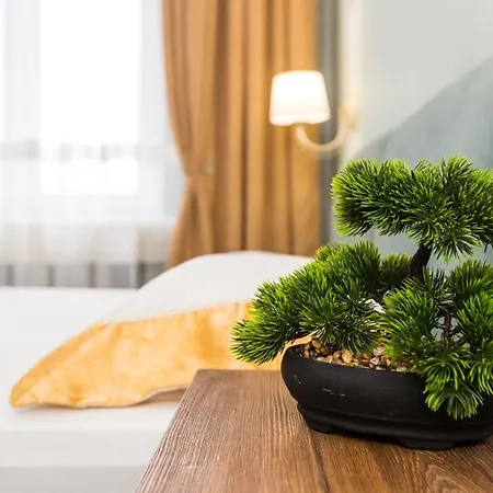 Apartment біля оперного центр краща локація 2 кімнати *