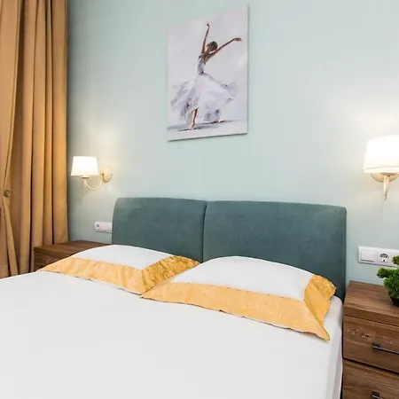 Apartment біля оперного центр краща локація 2 кімнати